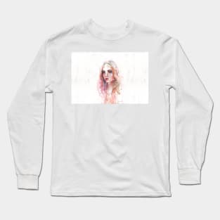 The women in red Long Sleeve T-Shirt